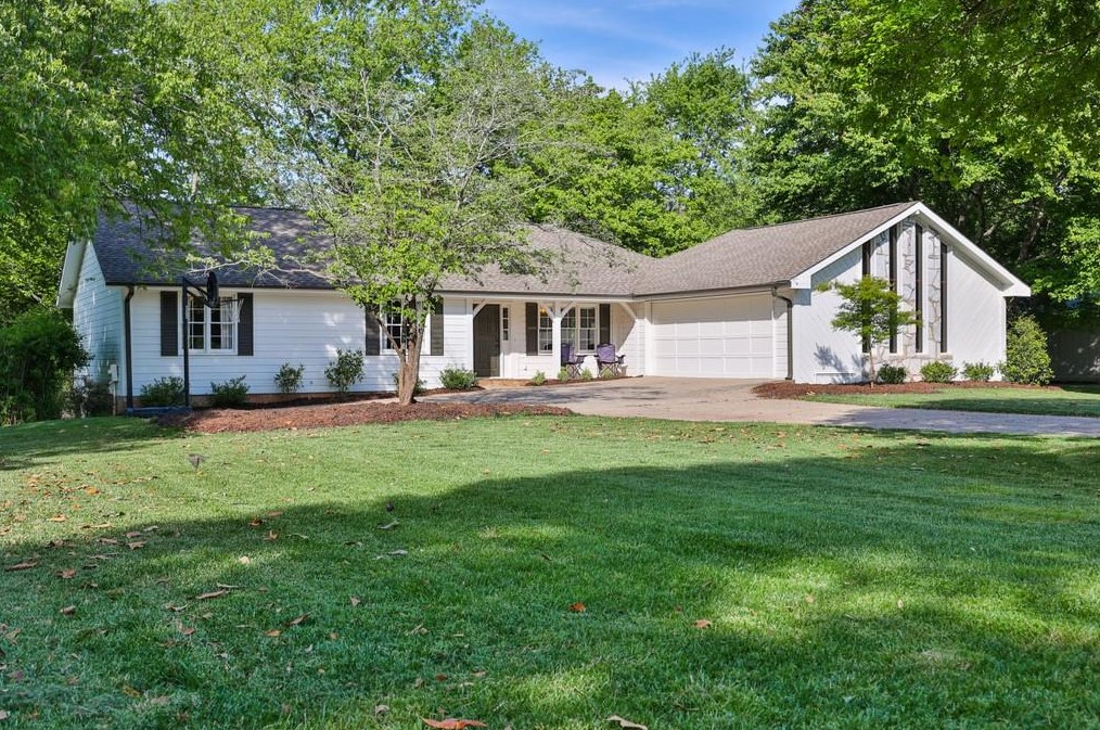 660 Rounsaville Rd, Roswell, GA 30076-1023