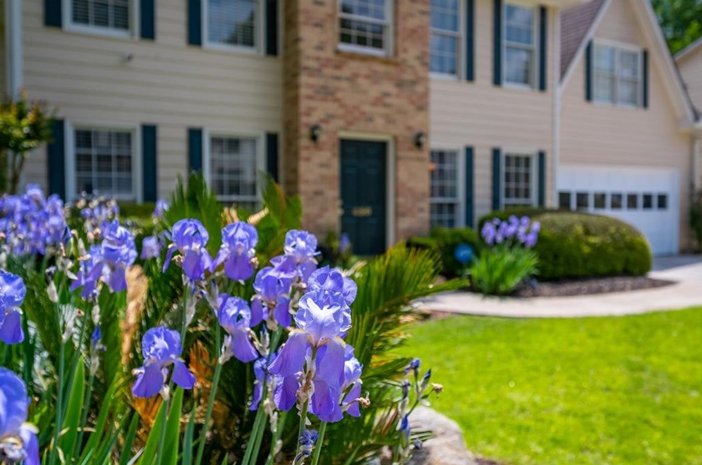 650 Oxford Crest Ct, Lawrenceville, GA 30043-5368