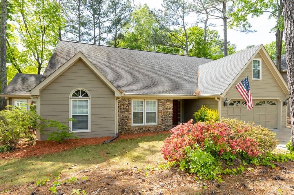 5686 Fairwood Dr, Acworth, GA 30101-4678