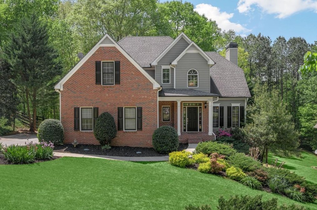 8770 Waterside Dr, Ball Ground, GA 30107