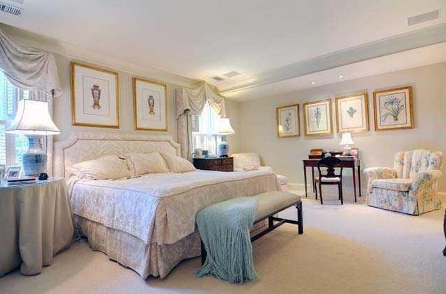 2827 Wyngate Dr, Atlanta GA  30305-2833 exterior