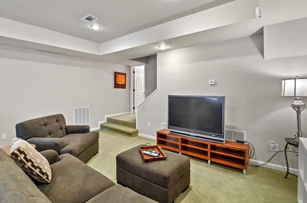 1270 Old Woodbine Rd, Atlanta GA  30319-1038 exterior