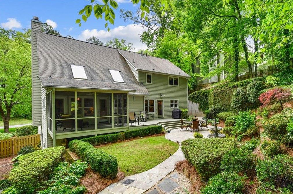 1270 Old Woodbine Rd, Atlanta GA  30319-1038 exterior