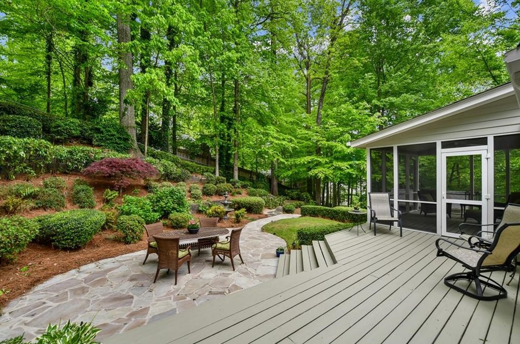 1270 Old Woodbine Rd, Atlanta GA  30319-1038 exterior