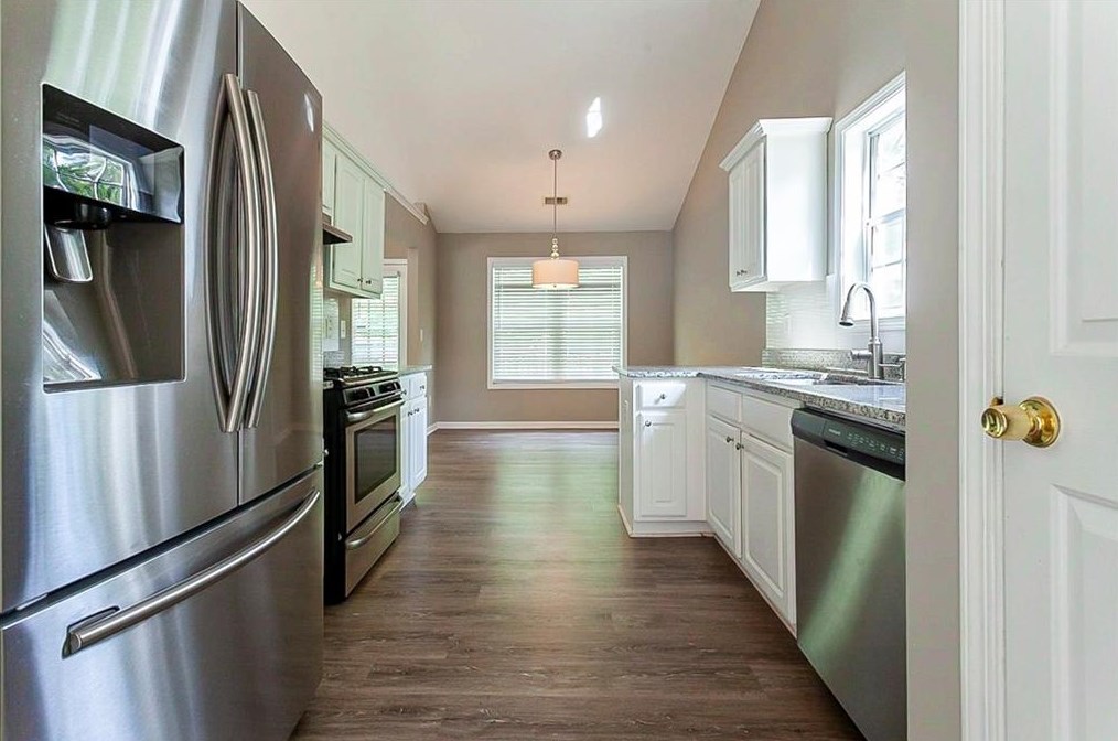 90 Cedarhurst Rd, Lawrenceville, GA 30045-8569