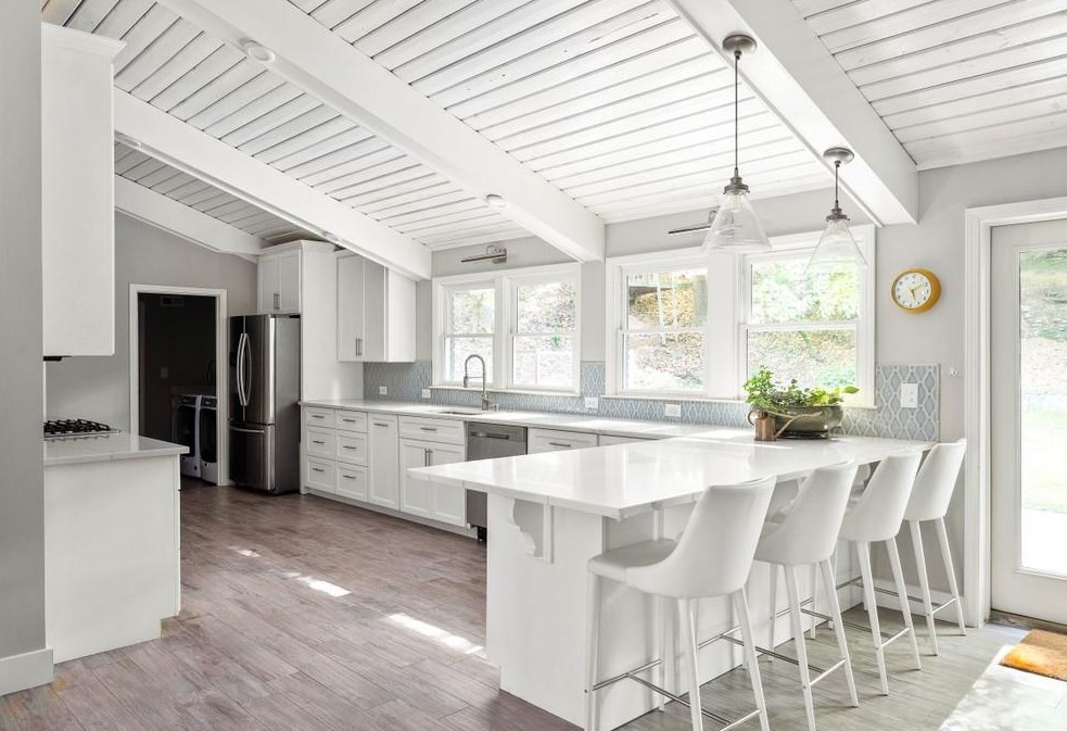 676 Webster Dr, Decatur GA  30033-5433 exterior