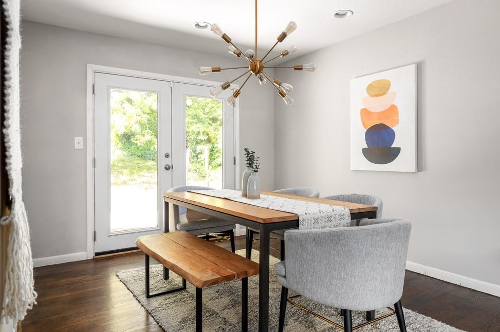 2139 Troutdale Dr, Decatur GA  30032-6045 exterior