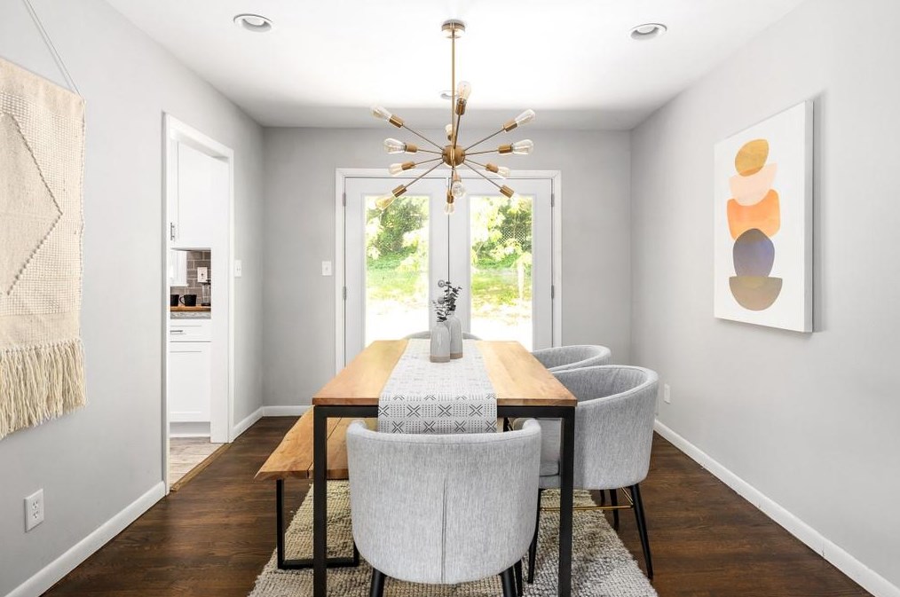 2139 Troutdale Dr, Decatur GA  30032-6045 exterior