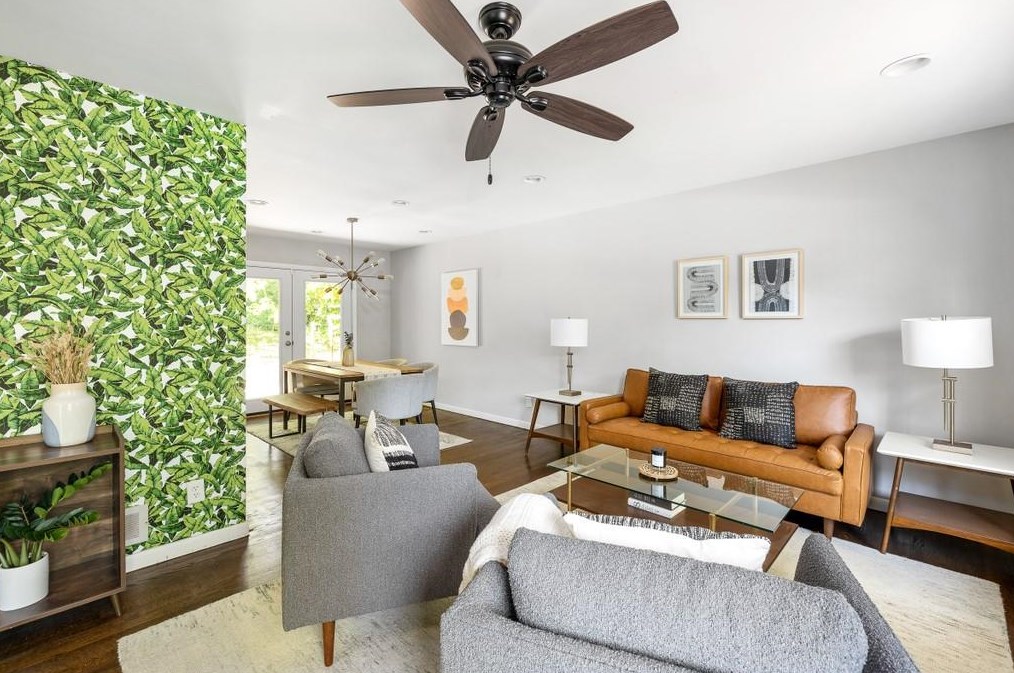 2139 Troutdale Dr, Decatur GA  30032-6045 exterior