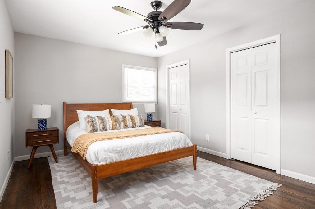 2139 Troutdale Dr, Decatur GA  30032-6045 exterior