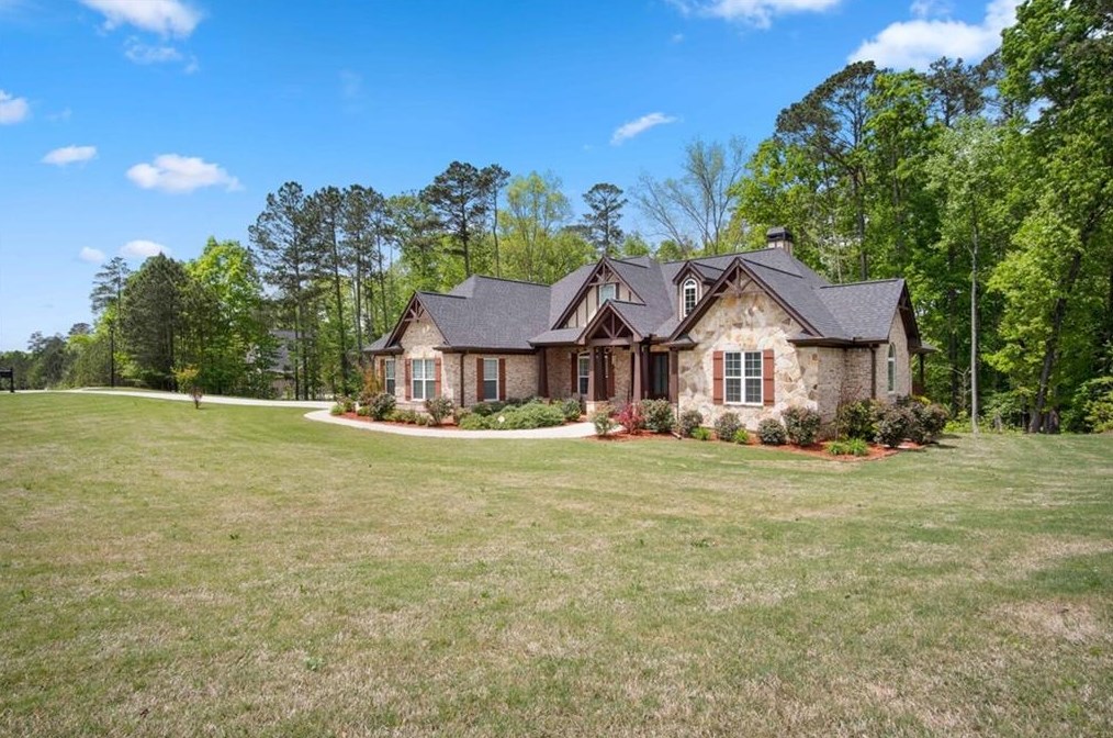 7510 Sunridge Ln, Douglasville, GA 30135-6571