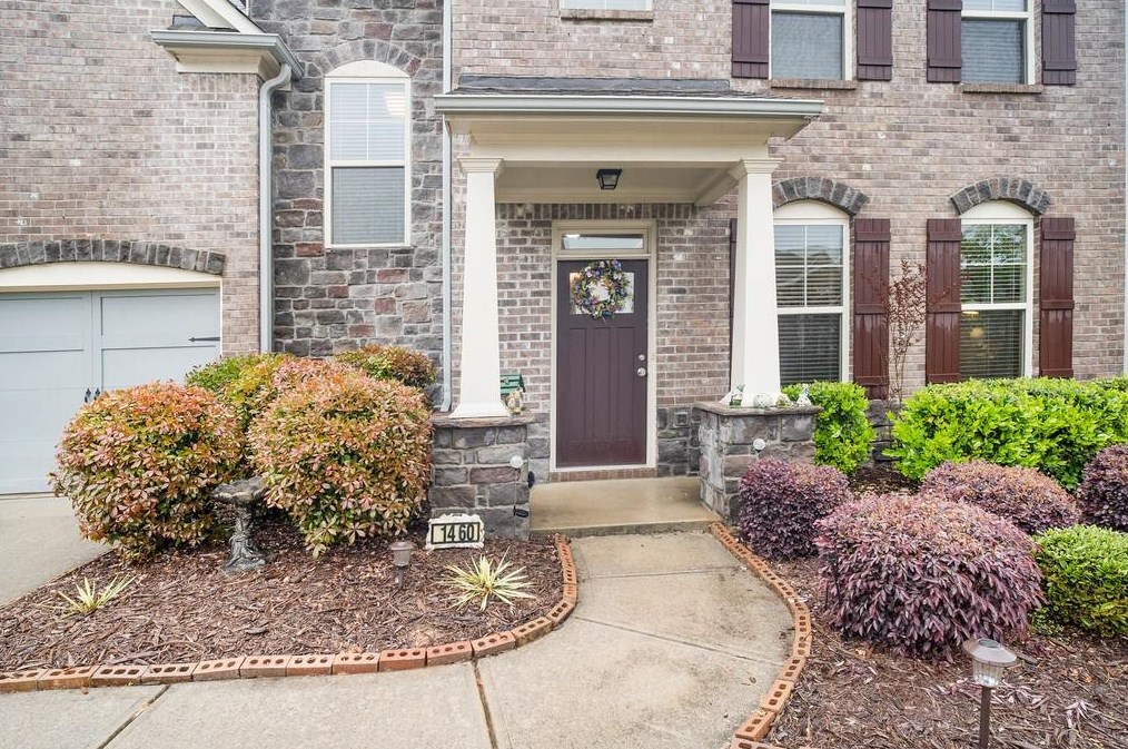 1460 Sunnys Halo Drive, Suwanee, GA 30024