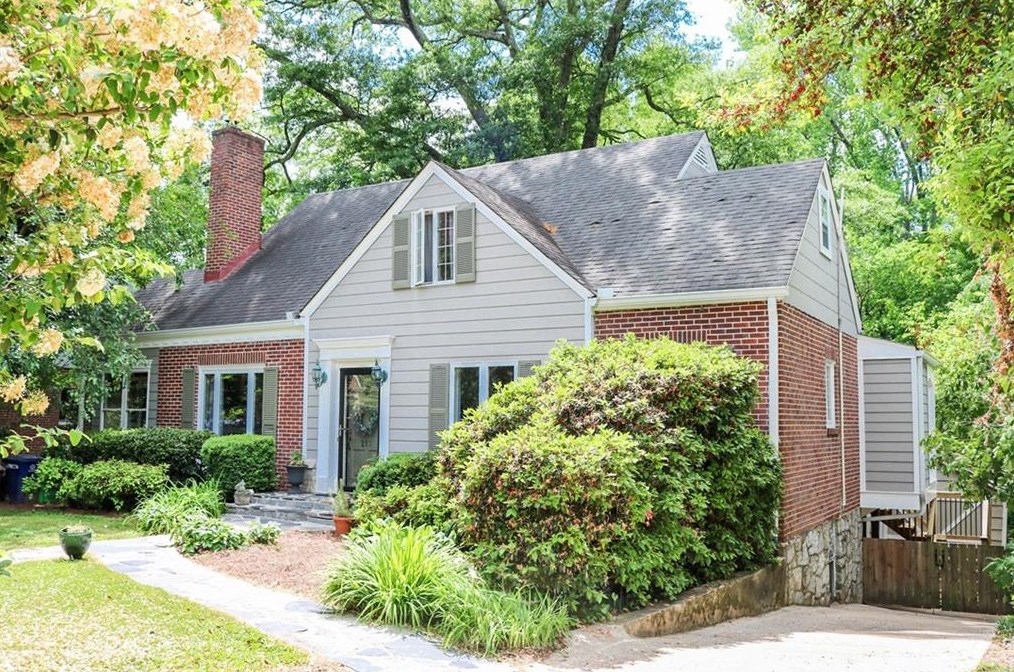 213 Shadowmoor Dr, Decatur GA  30030-3850 exterior