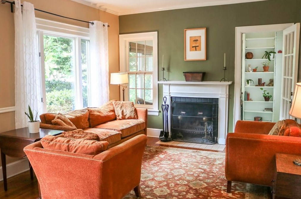 213 Shadowmoor Dr, Decatur GA  30030-3850 exterior