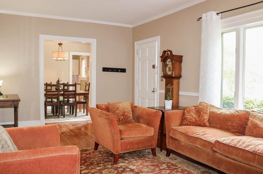 213 Shadowmoor Dr, Decatur GA  30030-3850 exterior