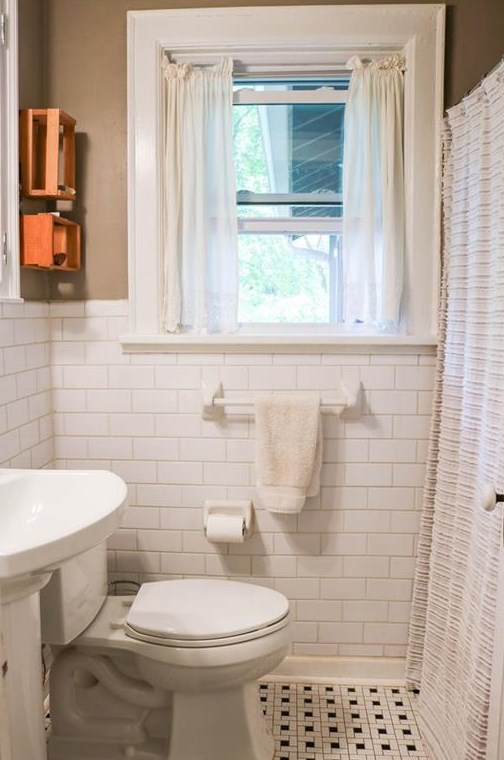 213 Shadowmoor Dr, Decatur GA  30030-3850 exterior