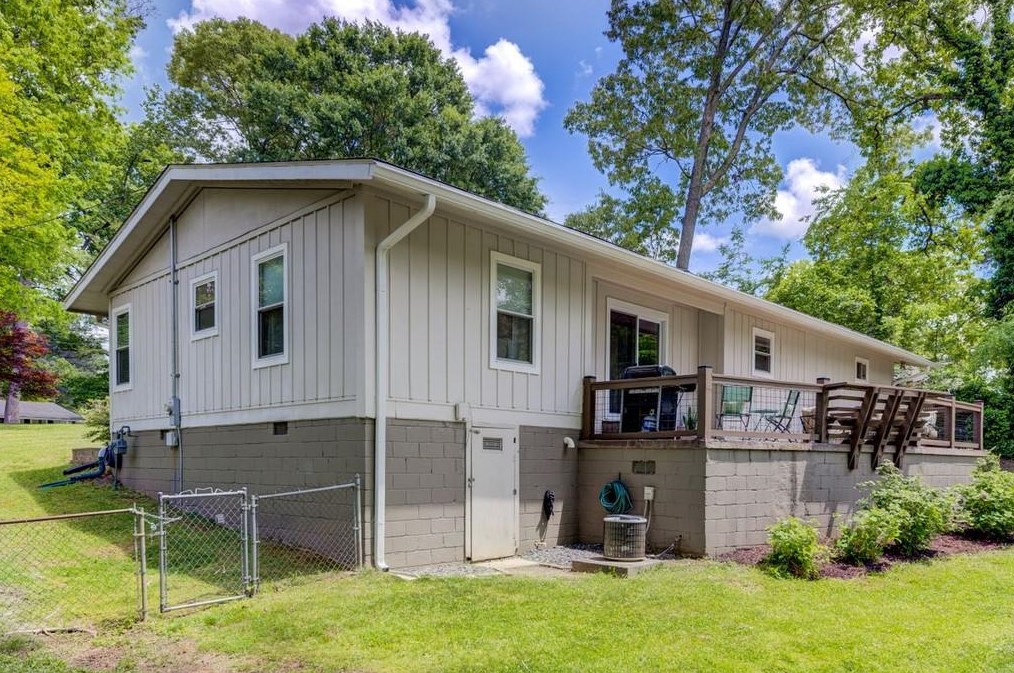 2096 Nancy Cir, Smyrna GA  30080-3848 exterior