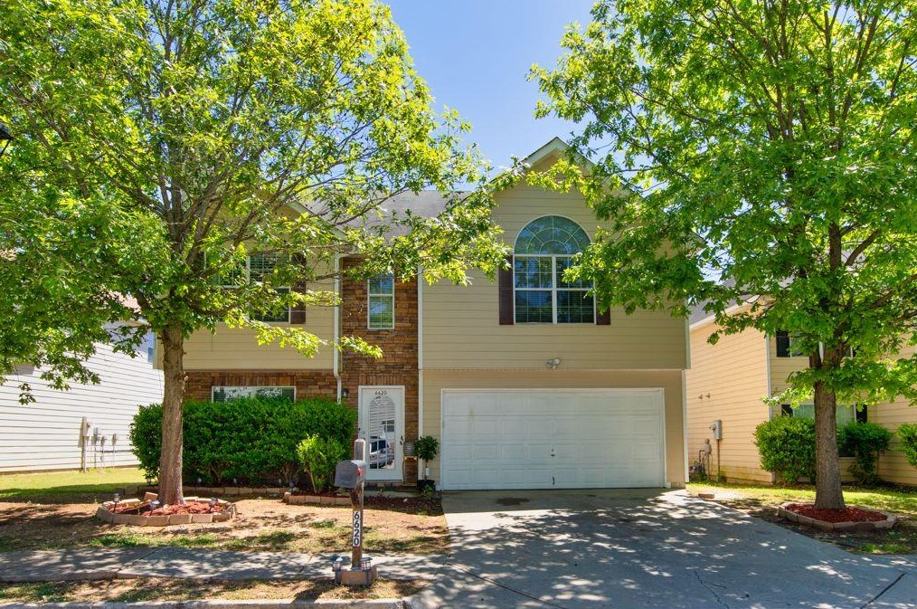 6620 Pamplona Pl, Atlanta GA  30349-8491 exterior