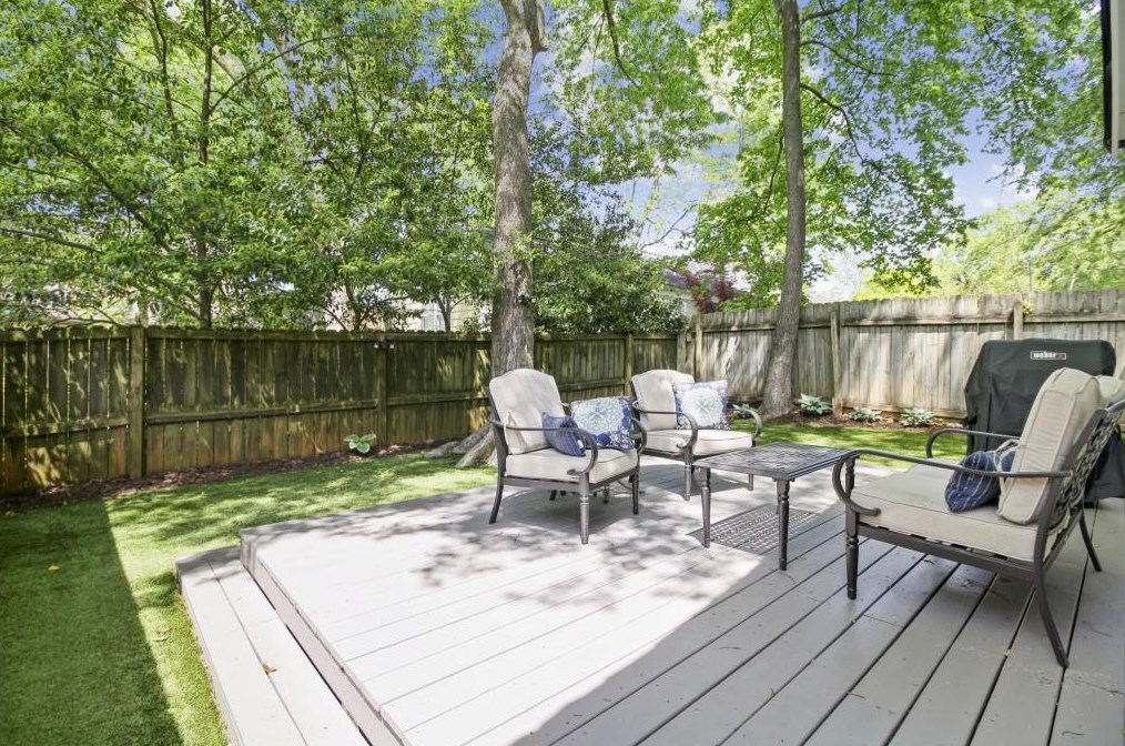 44 Rockyford Rd, Atlanta GA  30317-1321 exterior