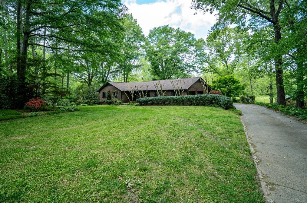 3510 Velma Dr, Powder Springs, GA 30127-1351