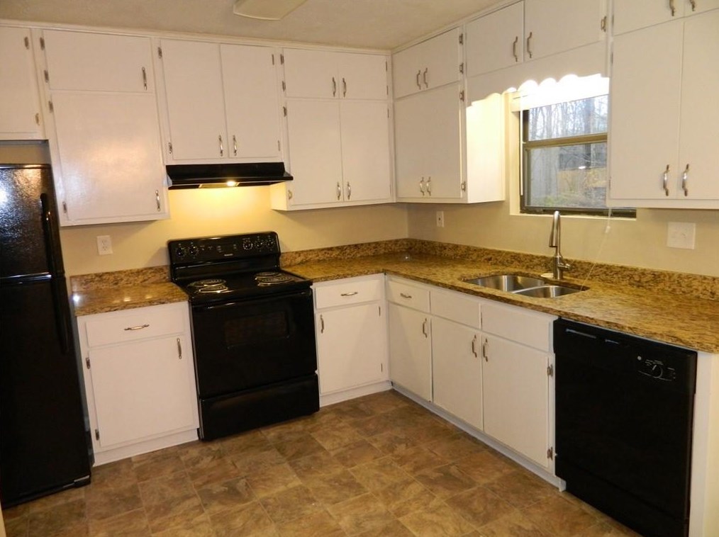 3683 Tarragon Dr, Decatur GA  30034-6226 exterior