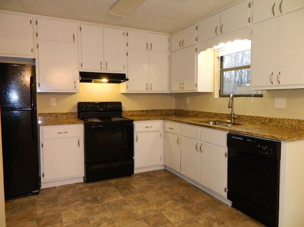 3683 Tarragon Dr, Decatur GA  30034-6226 exterior