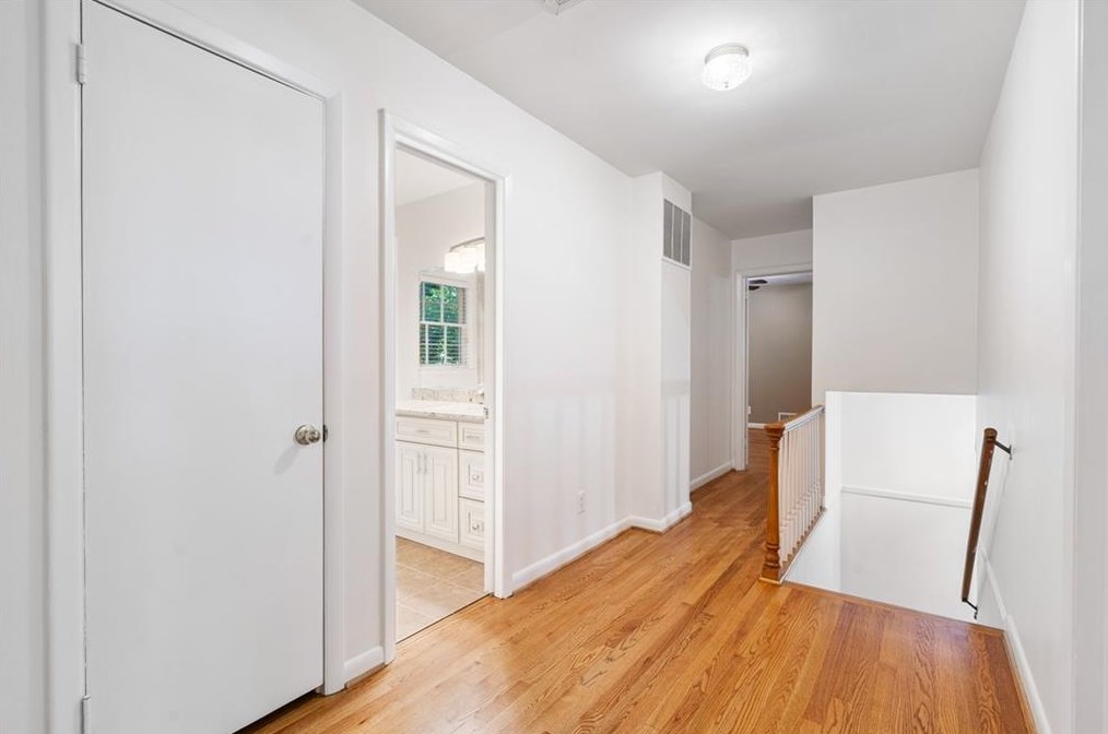 6475 Whispering Ln, Atlanta GA  30328-3065 exterior