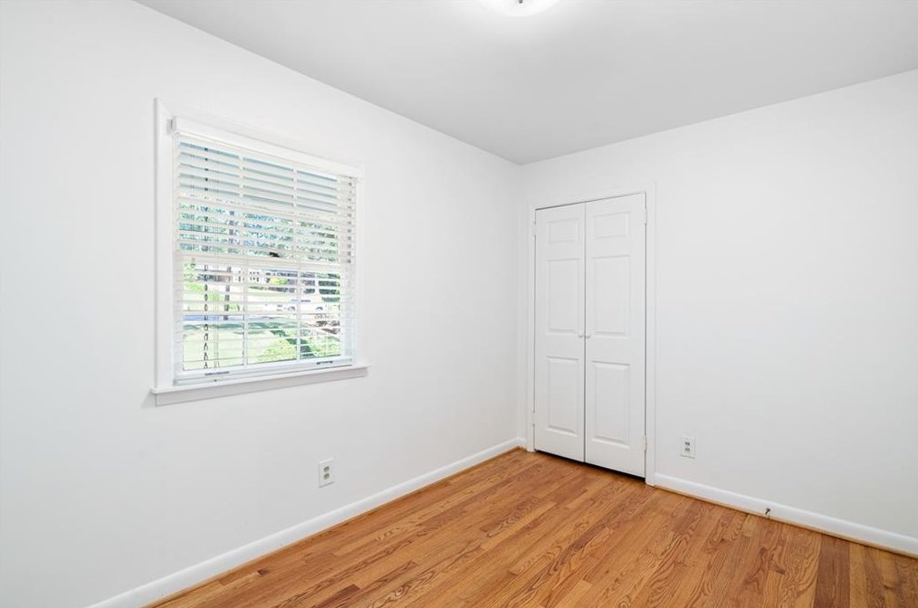 6475 Whispering Ln, Atlanta GA  30328-3065 exterior