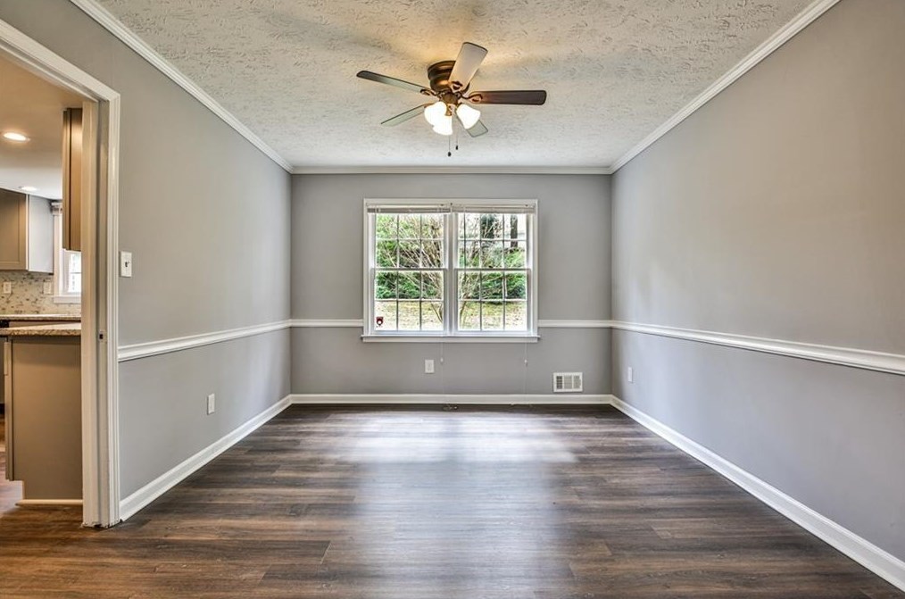 1423 Martin Nash Rd Sw, Lilburn, GA 30047