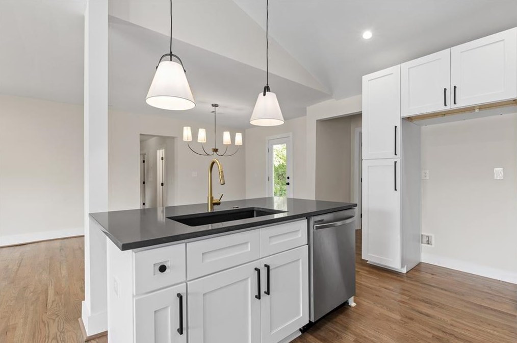 2744 Wedgewood Ter, Decatur GA  30032-5521 exterior