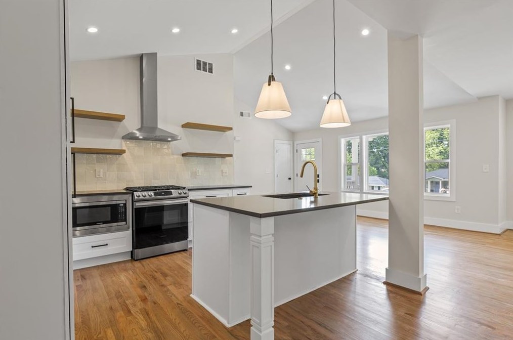 2744 Wedgewood Ter, Decatur GA  30032-5521 exterior