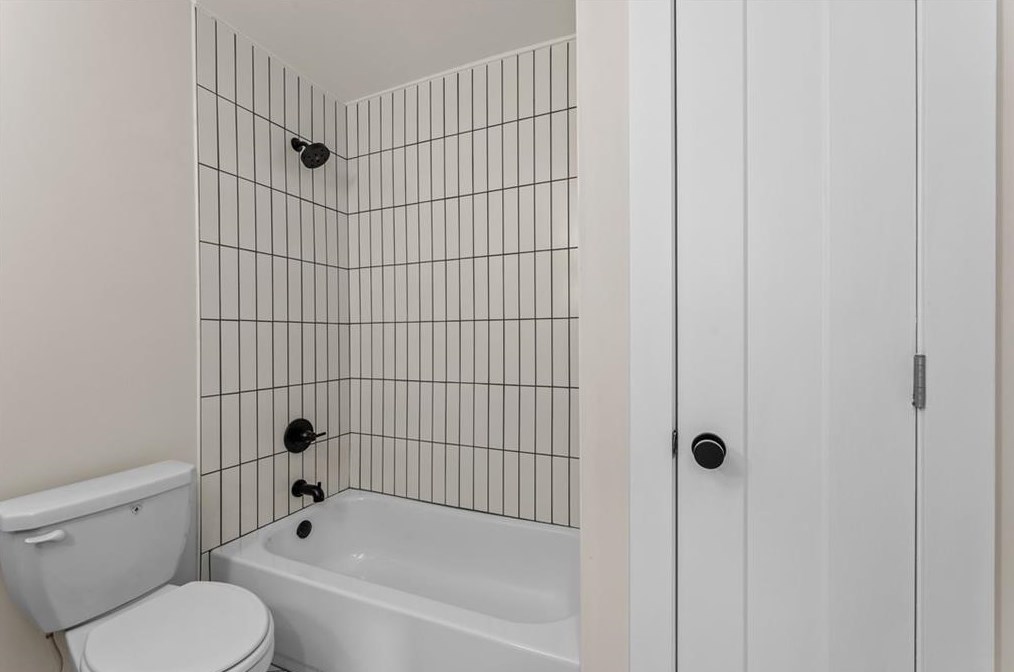 2744 Wedgewood Ter, Decatur GA  30032-5521 exterior