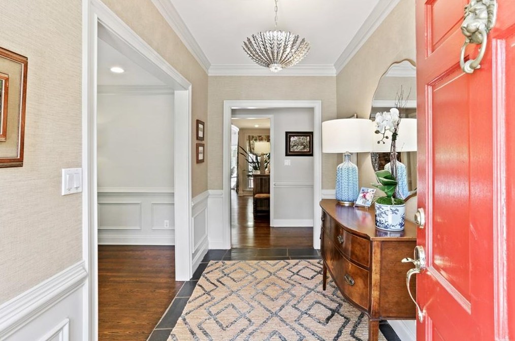 340 Riverhill Dr, Atlanta, GA 30328-3717