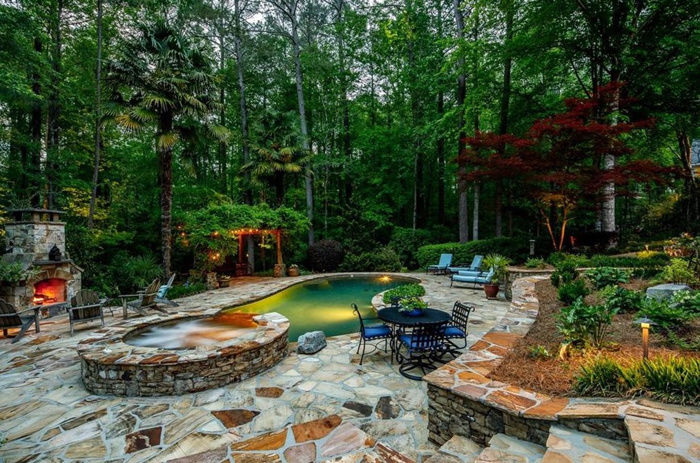 455 Covington Cv, Alpharetta, GA 30022-5573