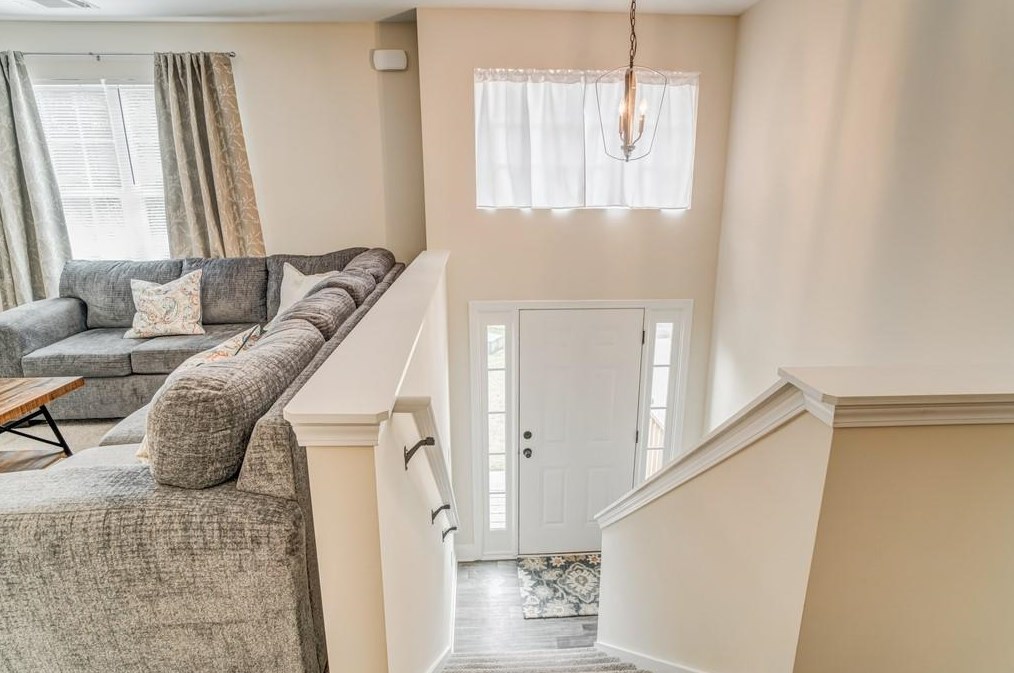 5517 Latham Manor Dr, Gainesville GA  30506-6947 exterior