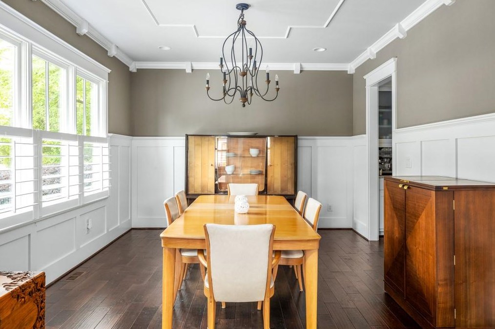 118 Winnona Dr, Decatur GA  30030-3706 exterior