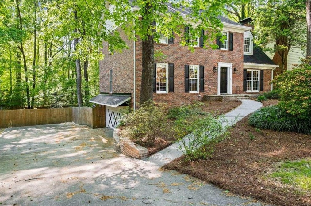 6318 Station Mill Dr, Norcross, GA 30092-1873