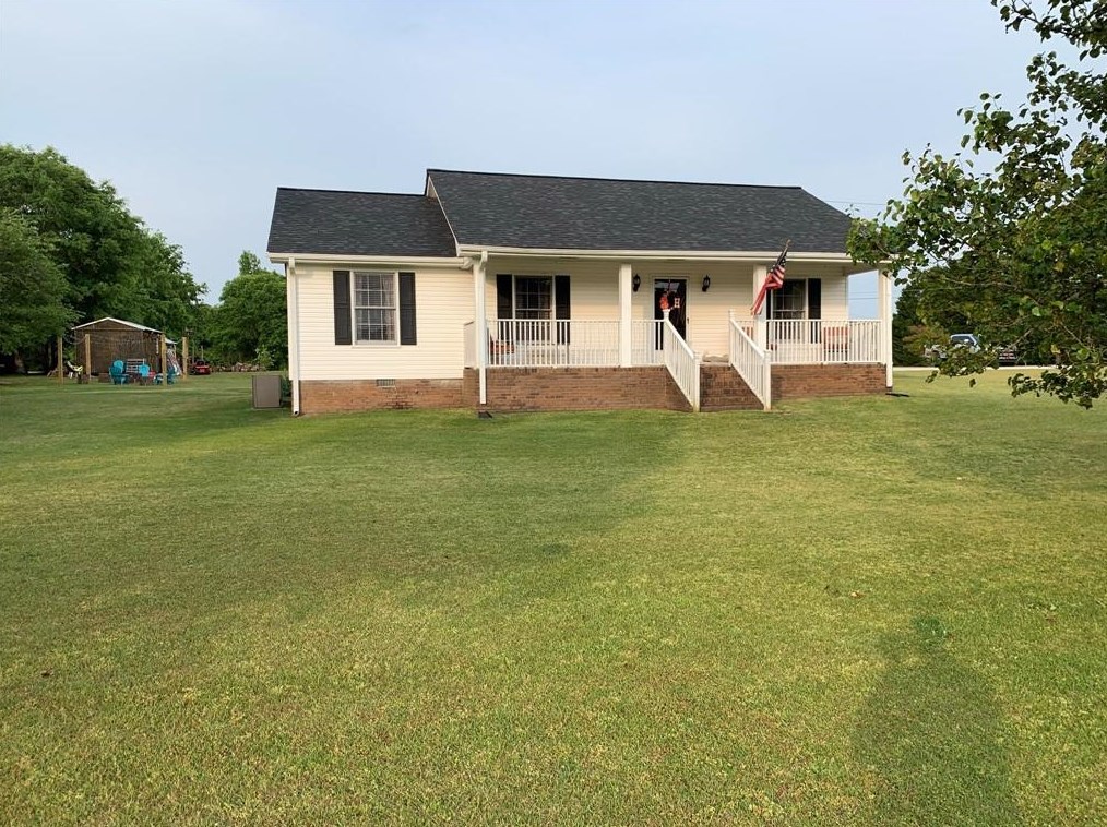 1827 Walton Rd, Monroe, GA 30656