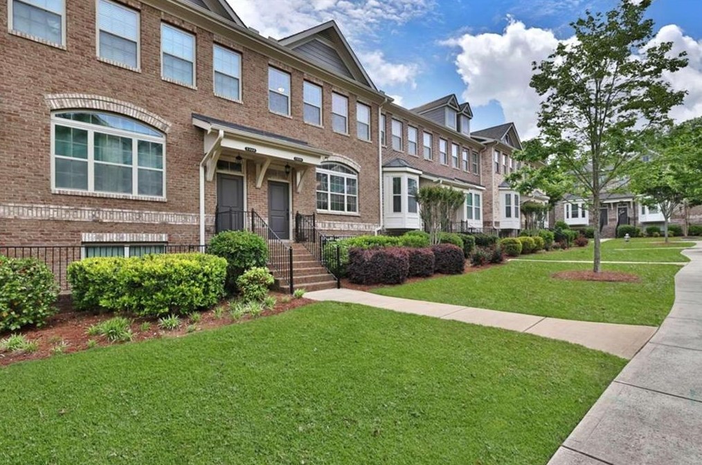 7850 Willoughby Ct, Alpharetta, GA 30005-3027