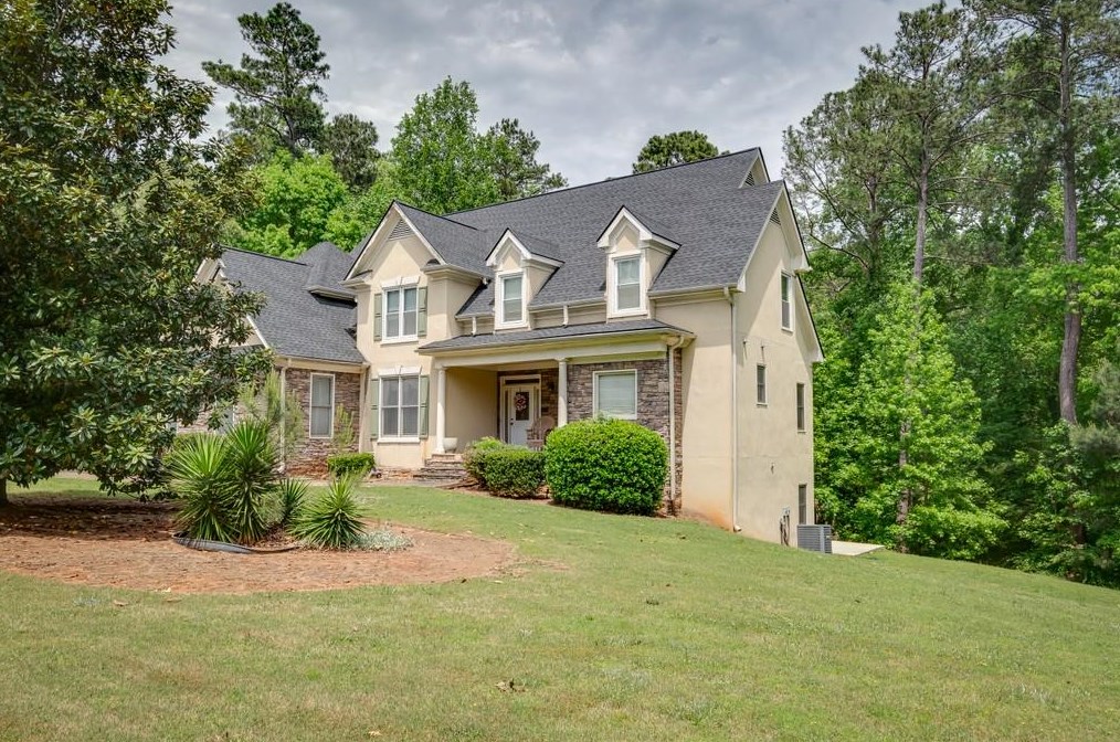 2305 Lochinver Ln, Conyers, GA 30094