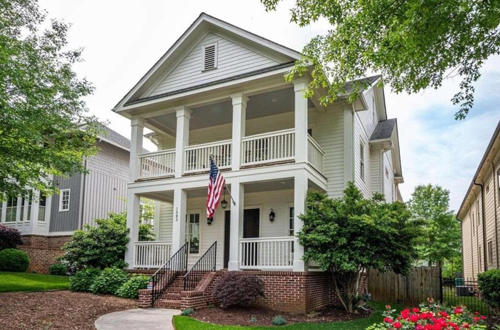 1582 Walker St, Smyrna, GA 30080-3670