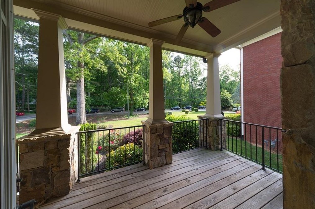 4140 Spalding Dr, Atlanta GA  30350-1199 exterior