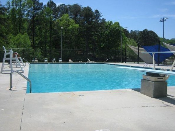 2301 Ferndale Dr, Decatur GA  30030-1408 exterior