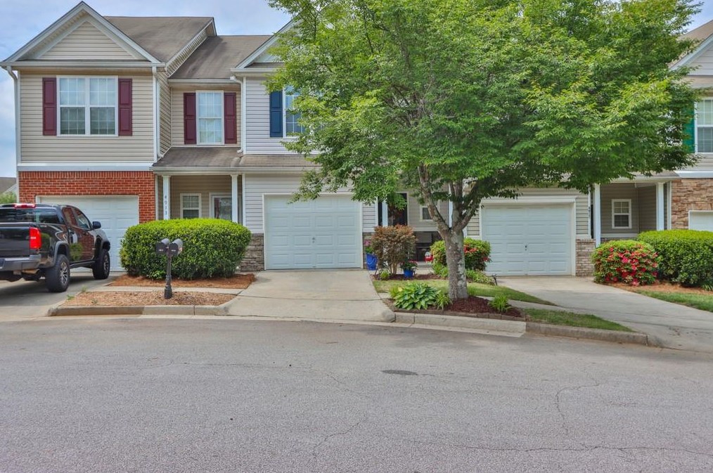 4915 Vireo Dr, Flowery Branch, GA 30542