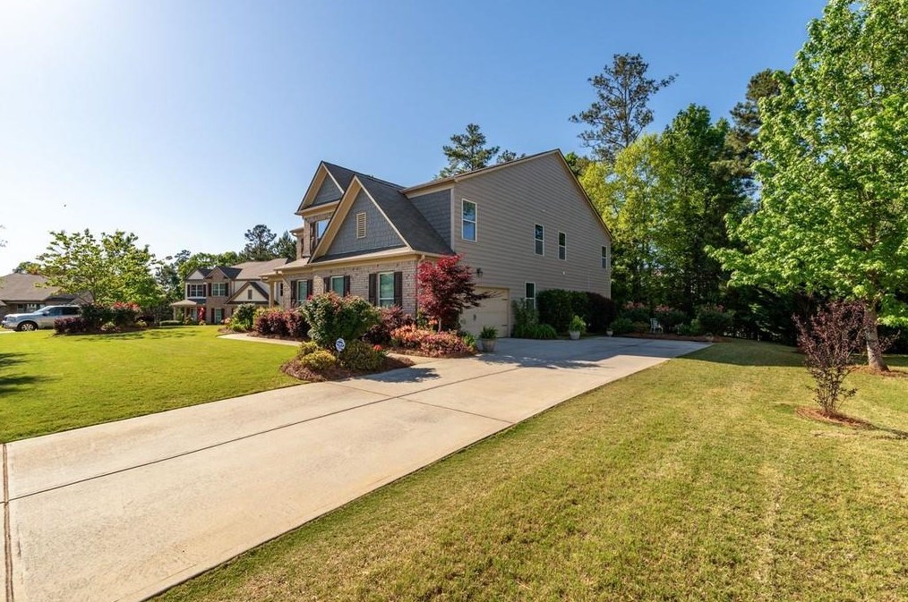 2505 Riverton Dr, Conyers, GA 30013