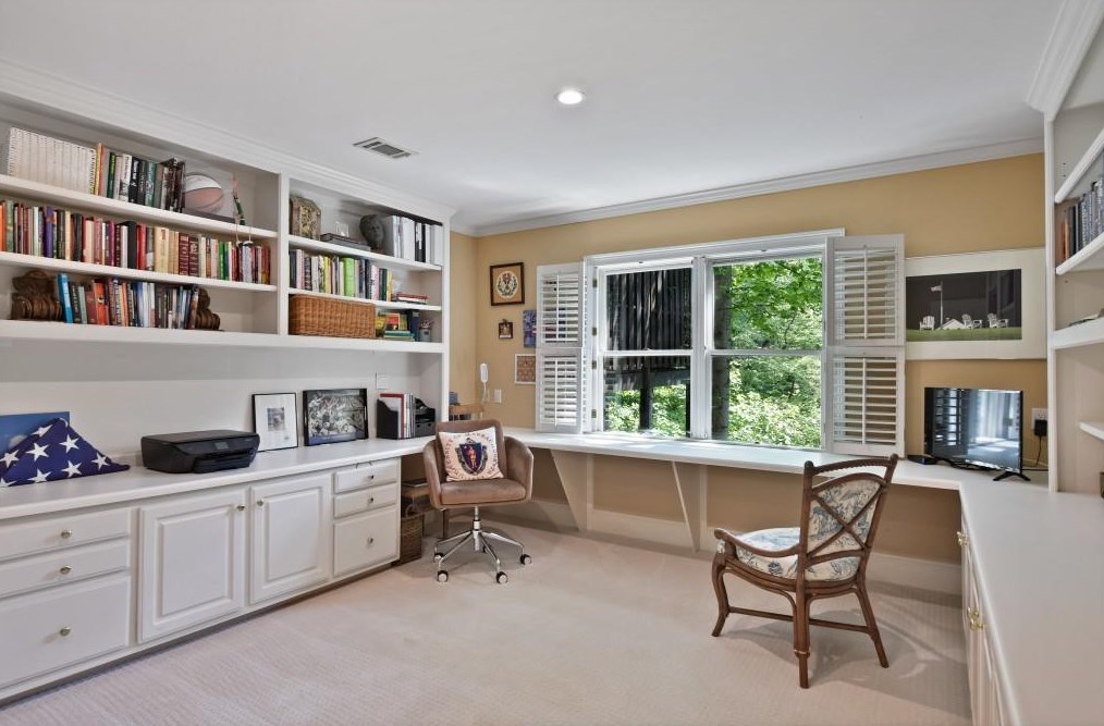 4216 Wieuca Overlook, Atlanta GA  30342-3447 exterior