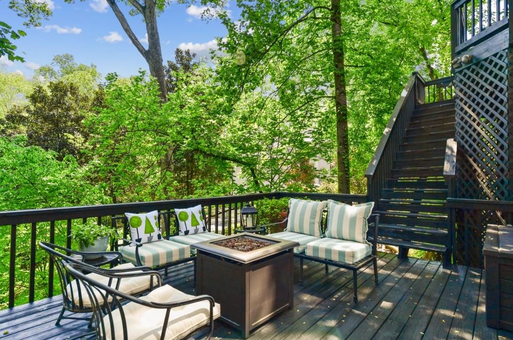 4216 Wieuca Overlook, Atlanta GA  30342-3447 exterior