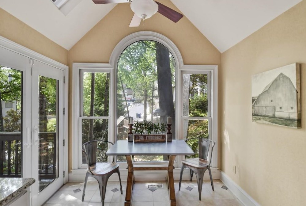 4216 Wieuca Overlook, Atlanta GA  30342-3447 exterior