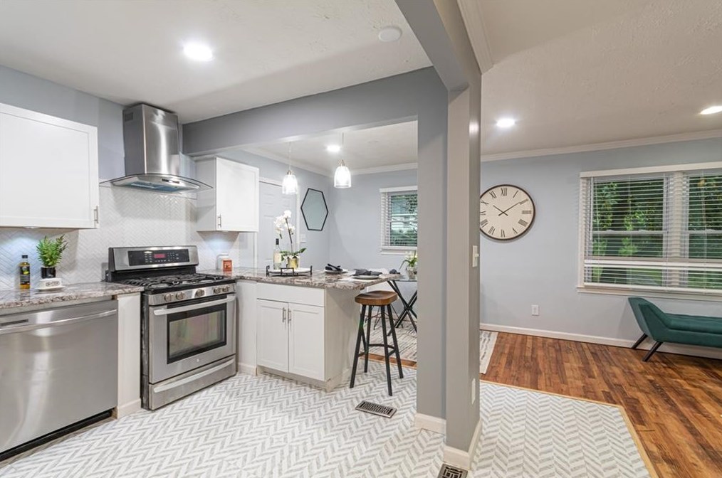 2288 Sisk St, Atlanta GA  30318-4734 exterior