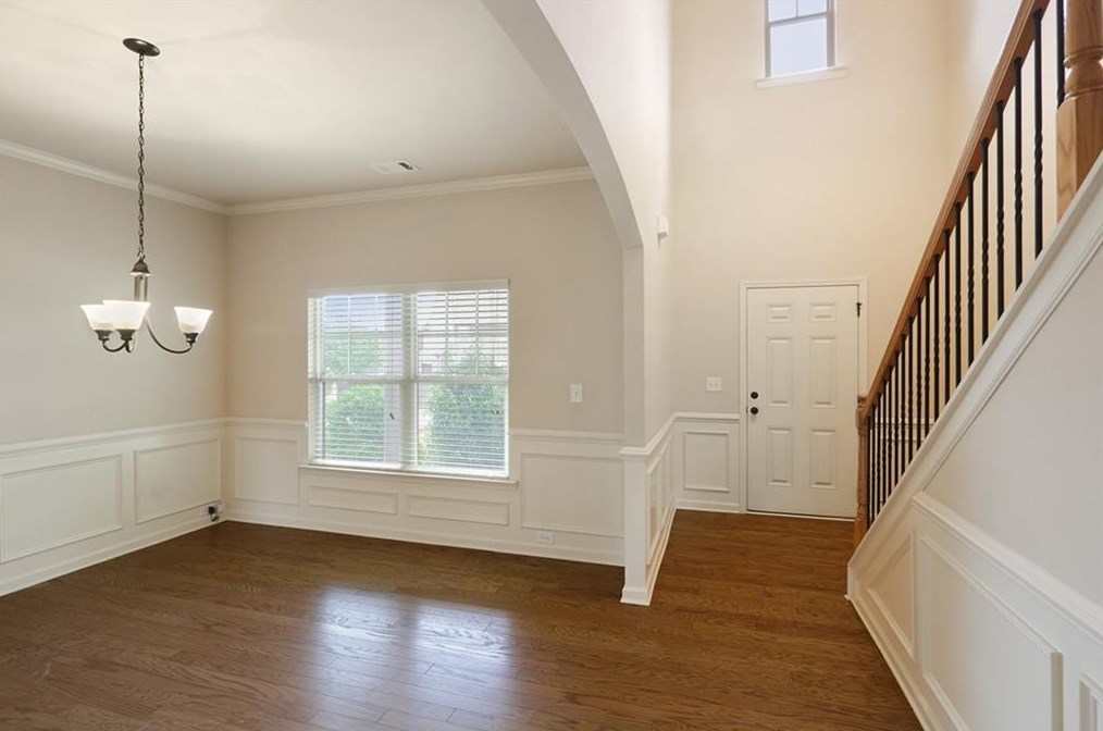 203 Creek View Ln, Acworth, GA 30102